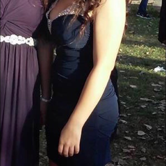 Homecoming / Prom dress - Picture 3 of 3